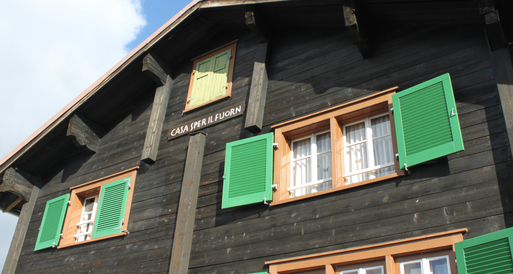 Ferienhaus Casa Sper il fuorn Zimmermann - Ansicht Sommer