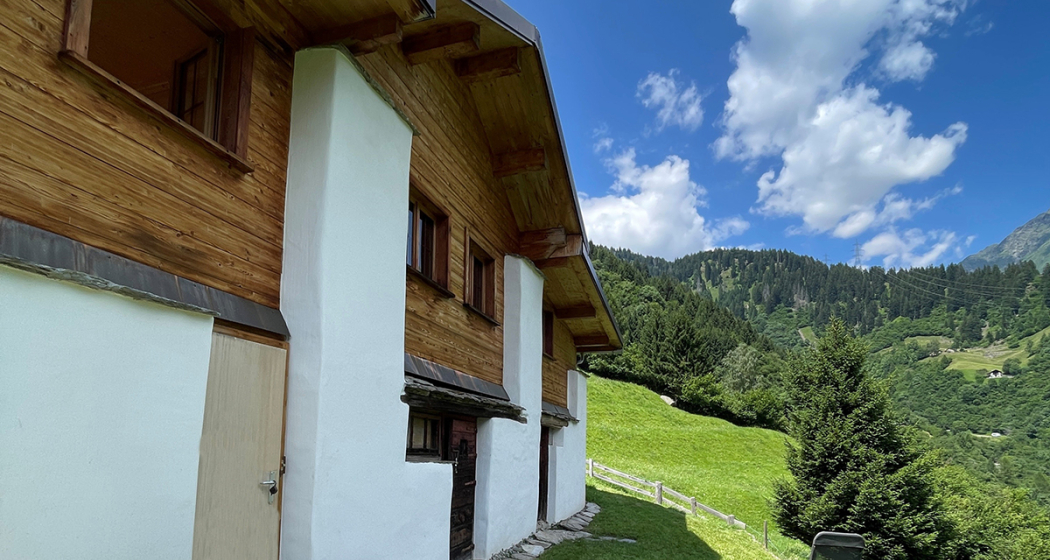 Autarkes Maiensäss Pundelon oberhalb von Mesocco Autarkes Maiensäss Pundelon oberhalb von Mesocco