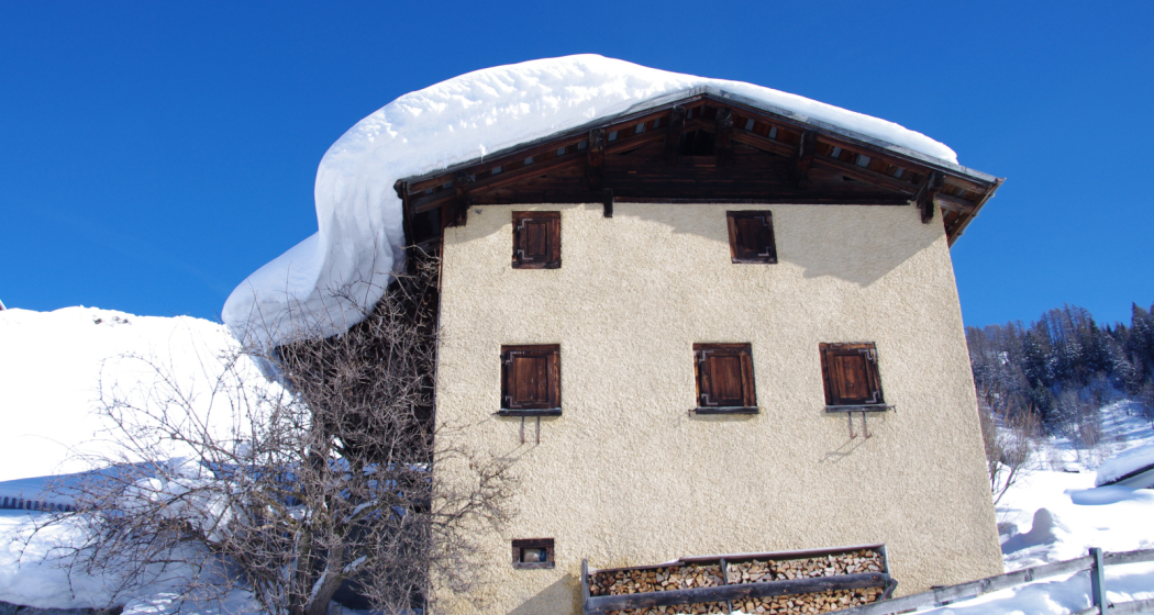 Ferienhaus Altes Walserhaus - Ansicht Winter