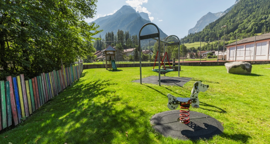 Spielplatz Vättis (ctd_252afae0-8e2d-4bc8-a4d2-9e188263328c_image) Spielplatz Vättis (ctd_252afae0-8e2d-4bc8-a4d2-9e188263328c_image)