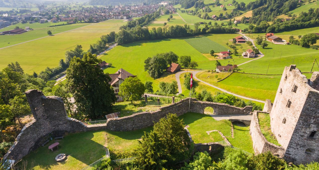 Burgruine Gräpplang Burgruine Gräpplang