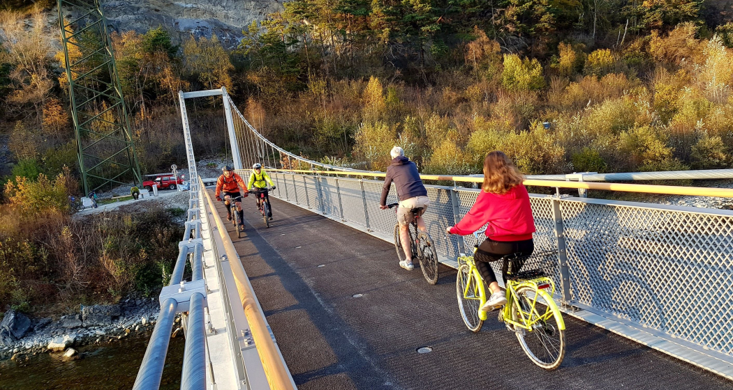 Velo oder E-Bike Tour selbstgeführt ab Chur inkl. Mittagessen in drei Restaurants (exp_3d98ff8) Velo oder E-Bike Tour selbstgeführt ab Chur inkl. Mittagessen in drei Restaurants (exp_3d98ff8)