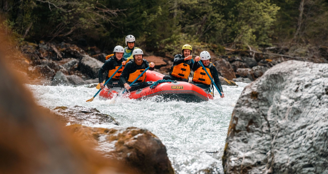 Rafting Team-Event auf dem Inn im Engadin (exp_7d5d38d) Rafting Team-Event auf dem Inn im Engadin (exp_7d5d38d)