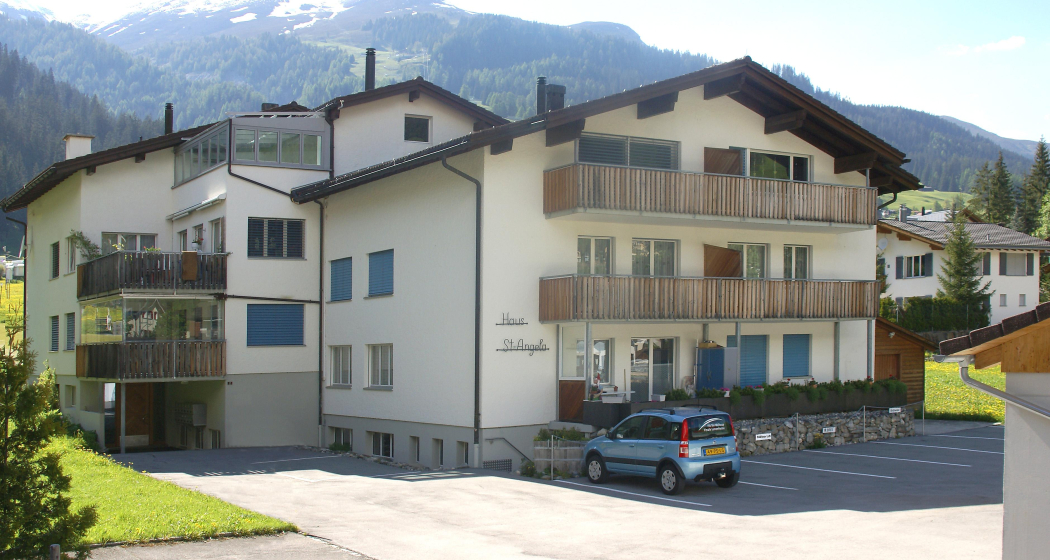 Hausansicht Sommer 3 Hausansicht Sommer 3