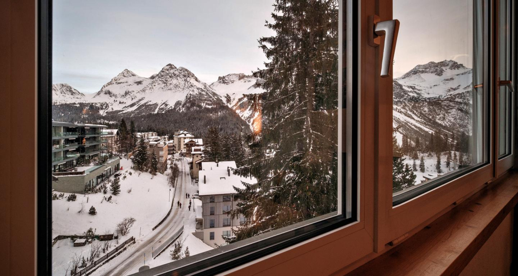 Ausblick Richtung Alteinstrasse - Amselfluh