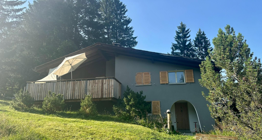 Haus Soras im Sommer