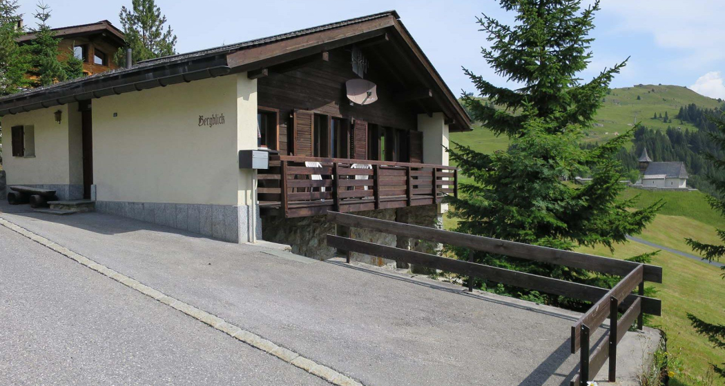 Ferienwohnung-Chalet-Bergblick-Arosa-Hauptbild-e15