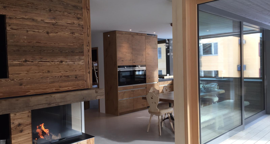 Livingroom & open kitchen