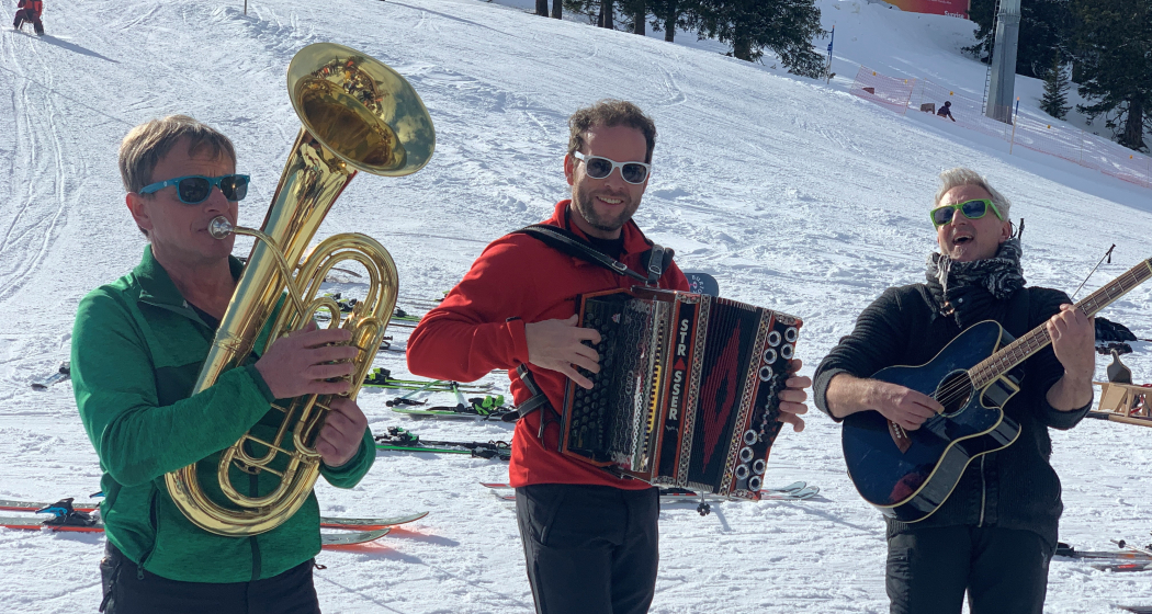 "Hüttengaudi" im Waldstafel-Hock in Tschiertschen (gdl_792439911_image)