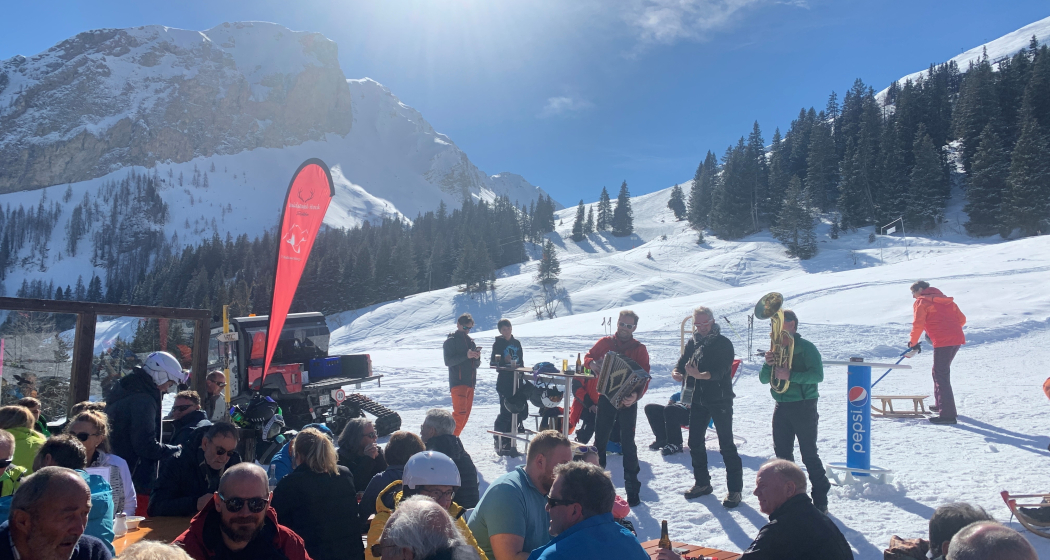 "Hüttengaudi" im Waldstafel-Hock in Tschiertschen (gdl_794478938_image)