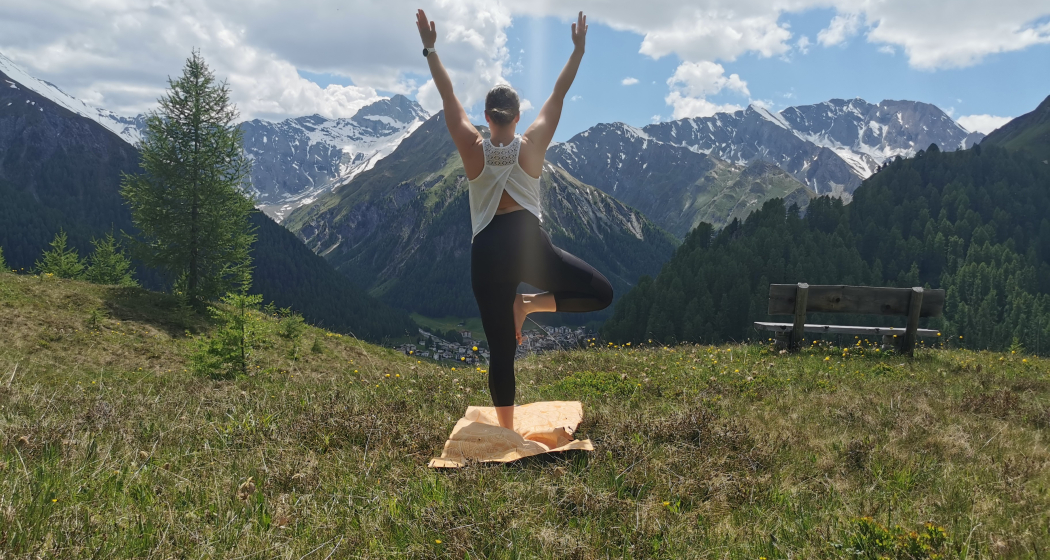 Mit Outdoor-Yoga in den Tag starten (gdl_810859757_image) Mit Outdoor-Yoga in den Tag starten (gdl_810859757_image)