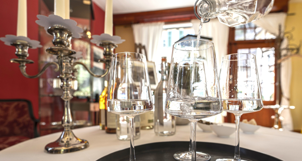 Mineralwasser-Degustation (gdl_814999903_image)