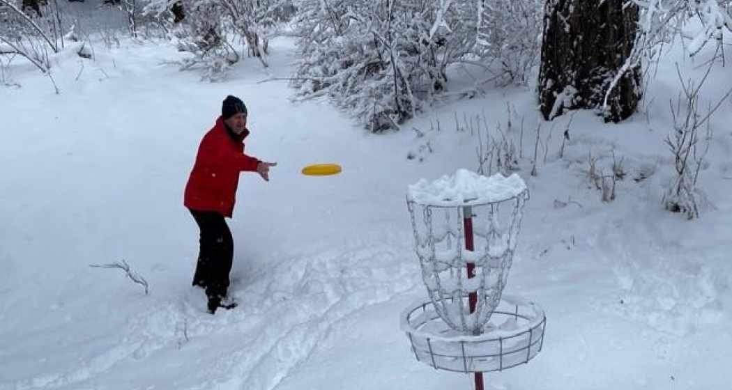 Frisbee Golf (gdl_839981441_image) Frisbee Golf (gdl_839981441_image)