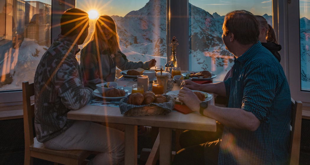 Rothorn Sunrise (gdl_863988782_image) Rothorn Sunrise (gdl_863988782_image)