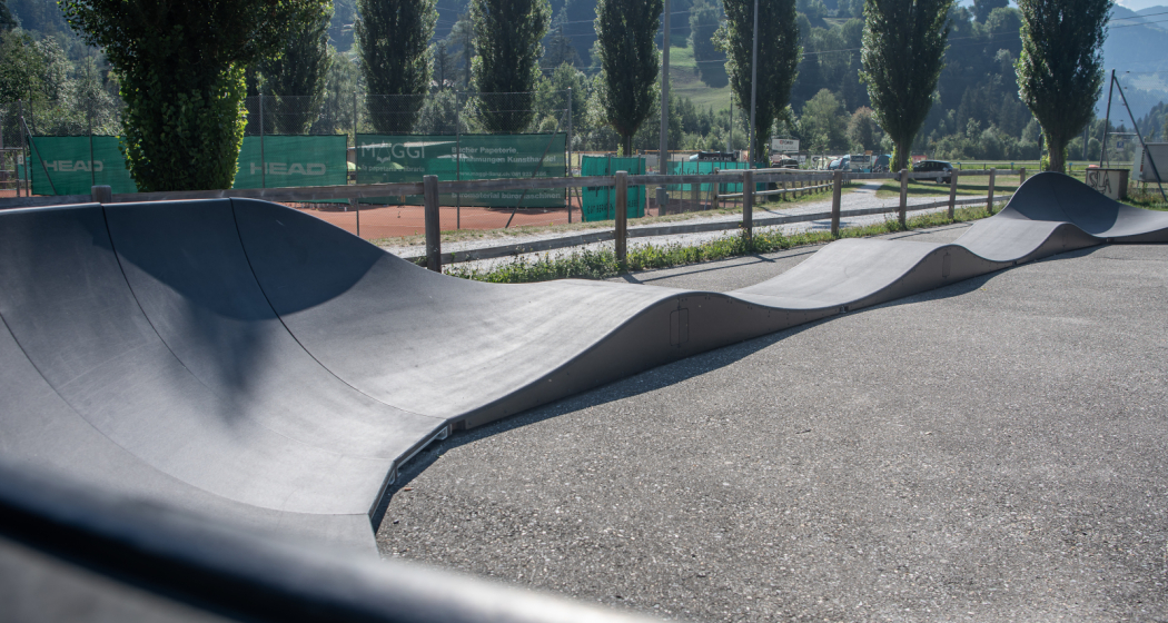 Eröffnungsfeier Pumptrack und Skateanlage in Ilanz (gdl_871278341_image) Eröffnungsfeier Pumptrack und Skateanlage in Ilanz (gdl_871278341_image)