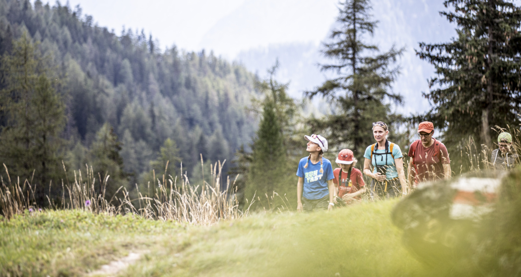 Klang der Quellen - Rätselspiel für Kinder (gdl_871379908_image) Klang der Quellen - Rätselspiel für Kinder (gdl_871379908_image)