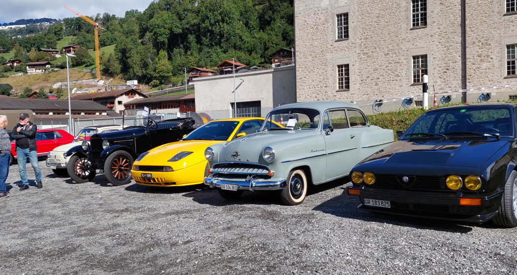 Prättigauer Oldtimer- und Töfflitreffen (gdl_872843468_image) Prättigauer Oldtimer- und Töfflitreffen (gdl_872843468_image)
