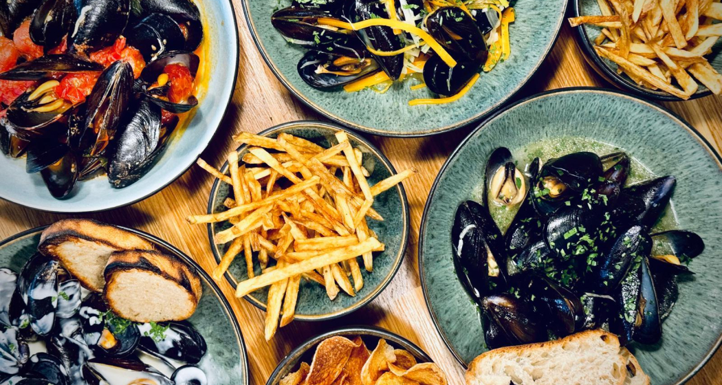 Moules et Frites (gdl_876373771_image) Moules et Frites (gdl_876373771_image)