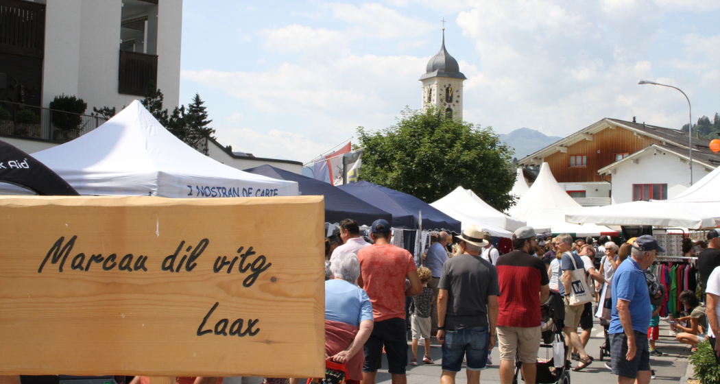 Dorfmarkt in Laax (gdl_879649022_image) Dorfmarkt in Laax (gdl_879649022_image)