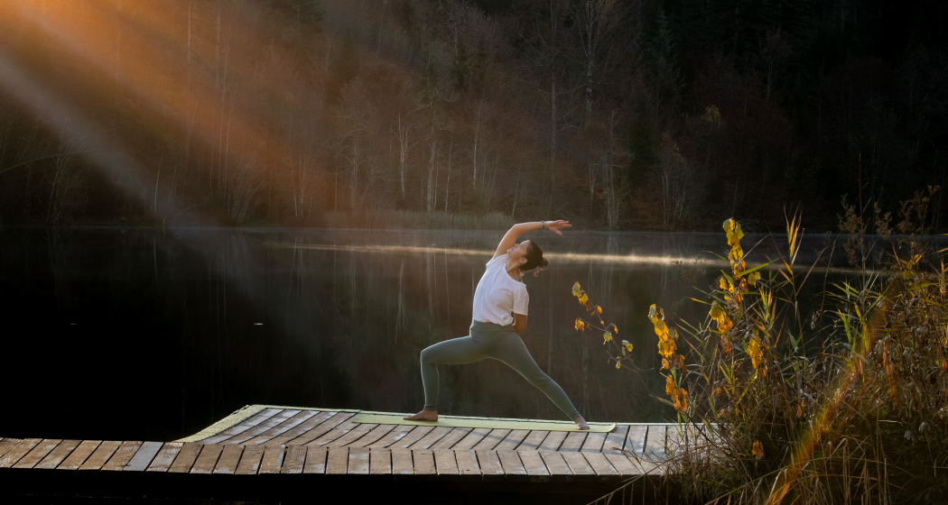 Yoga am Crestasee (gdl_880131498_image) Yoga am Crestasee (gdl_880131498_image)