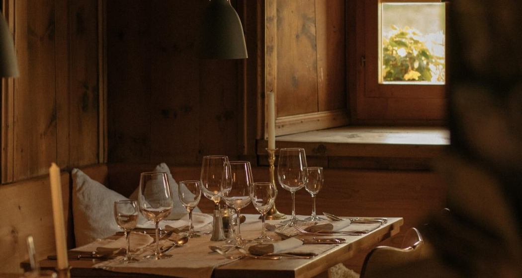 Genusswoche. Gasthaus Avrona. Abendmenü in Begleitung von Rebekka Kern. (gdl_891200466_image) Genusswoche. Gasthaus Avrona. Abendmenü in Begleitung von Rebekka Kern. (gdl_891200466_image)