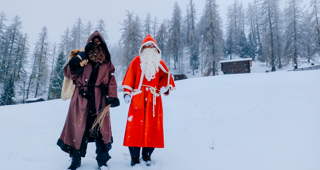 Dr Samichlaus chunt uf Tschiartscha (gdl_899915433_image)