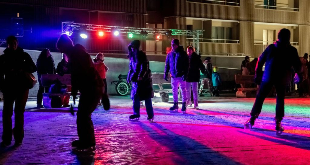 Eisdisco (gdl_899960331_image) Eisdisco (gdl_899960331_image)