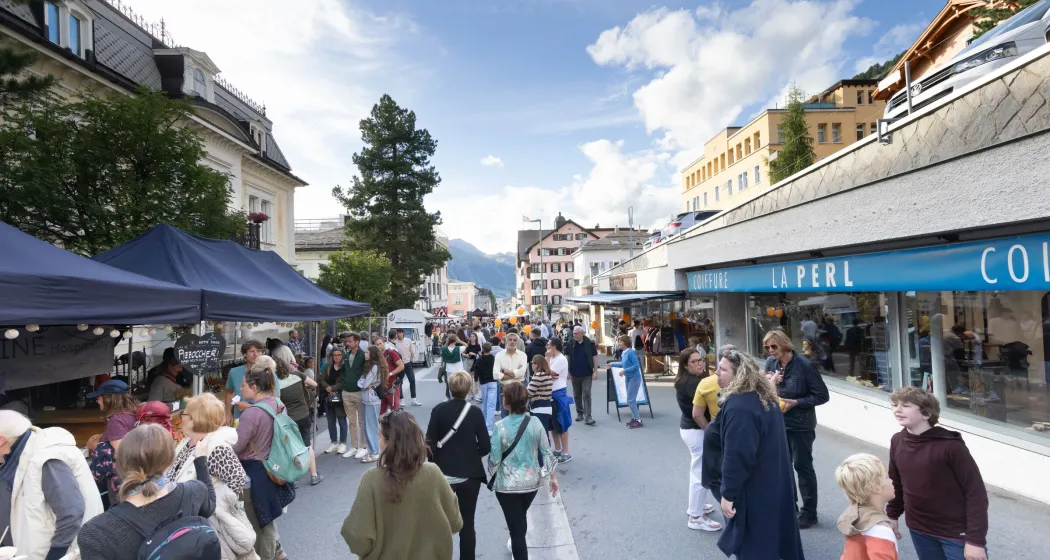 Laret-Markt – der Sommer-Treffpunkt (gdl_903058173_image)