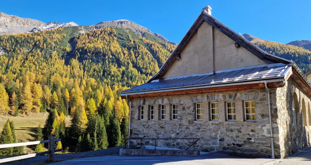 Herbstbazar in Cinuos-chel (gdl_903397365_image)