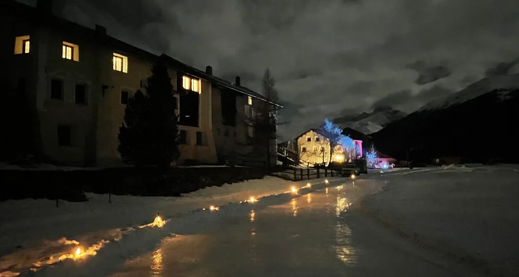 Schlittschuhlaufen bei Vollmond - Eisweg Madulain - Zuoz (gdl_903556451_image)