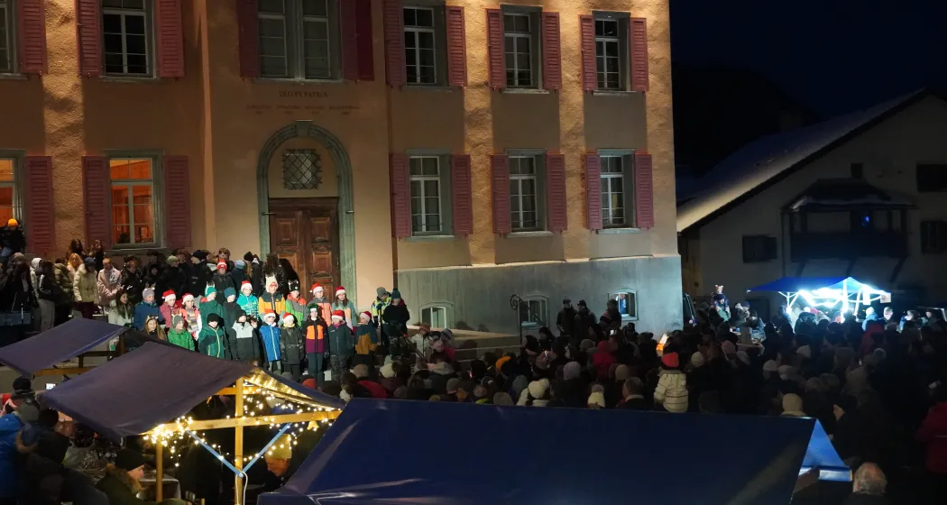Weihnachtsmarkt Zuoz (gdl_903556470_image)