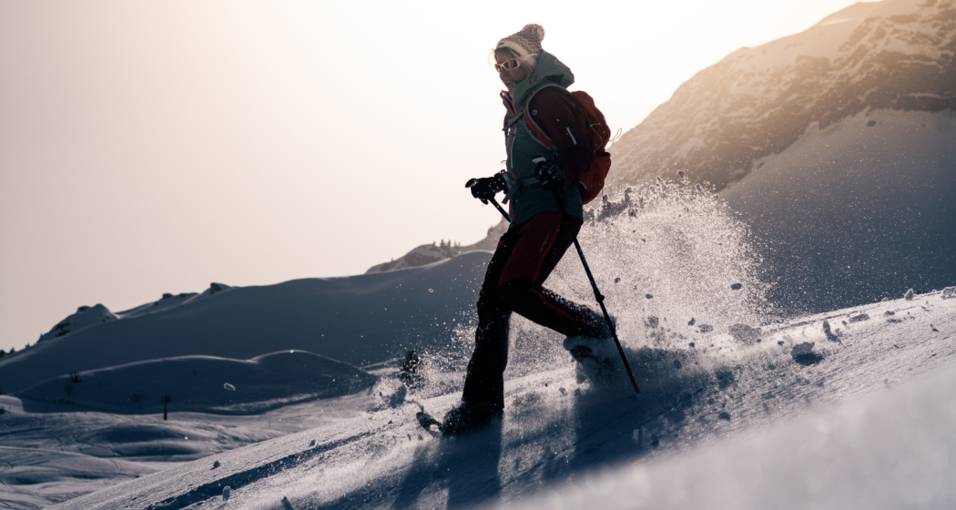Sonnenaufgang-Schneeschuhtour in Lumnezia (gdl_904284061_image)