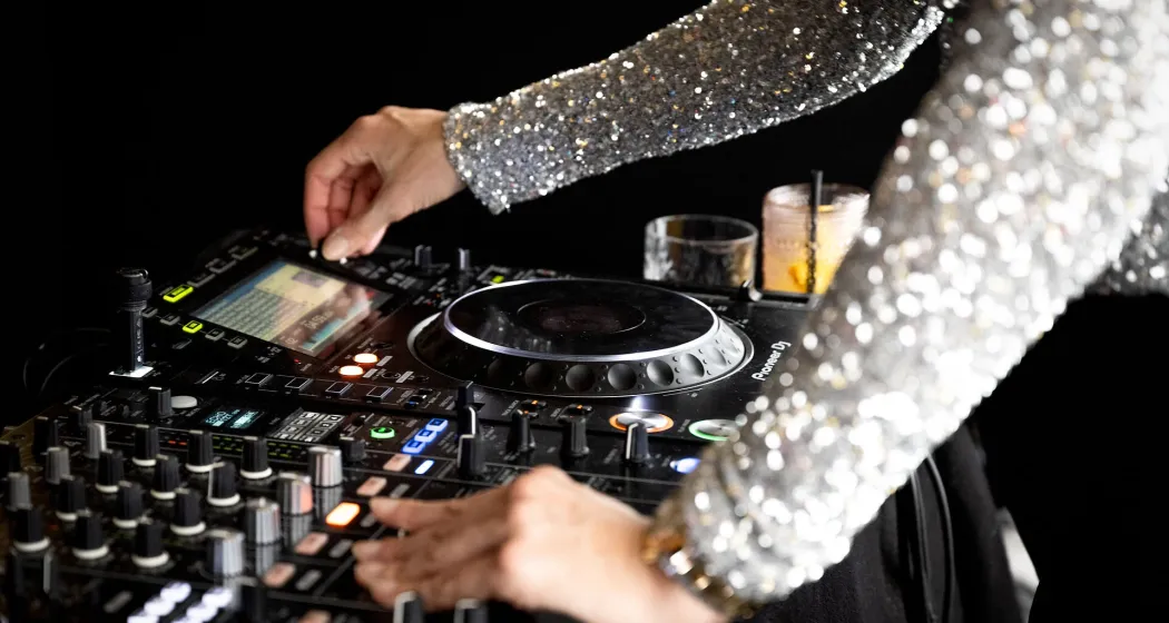 White Marmots Lunch & Dance (gdl_904551349_image)