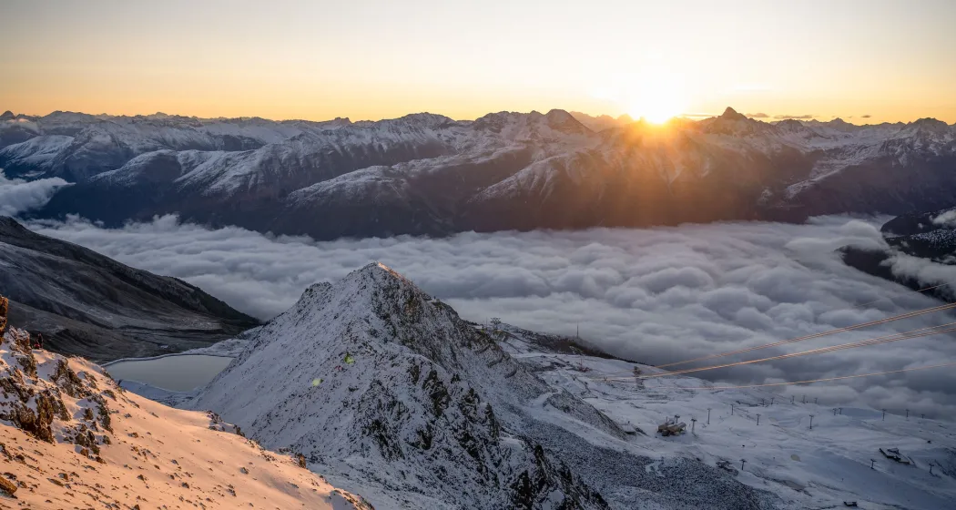 Piz Nair Sunrise Winter (gdl_905363315_image)