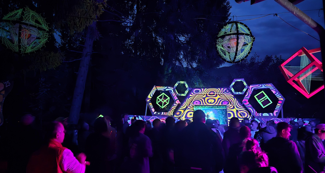 TANZ IM SAAL (gdl_905686418_image)