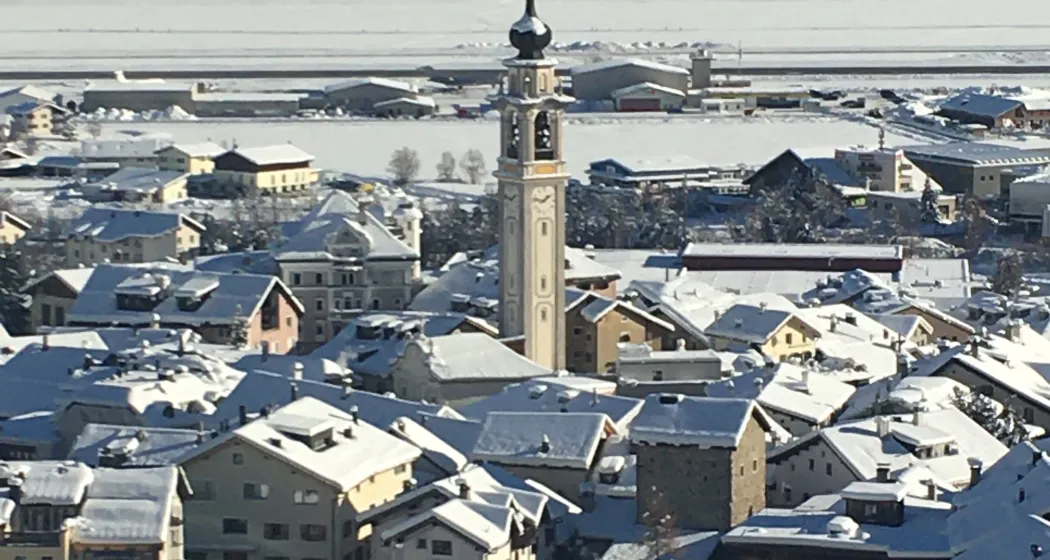 Wir singen gemeinsam die schönsten bekannten Advents- und Weihnachtslieder. (gdl_906512579_image)