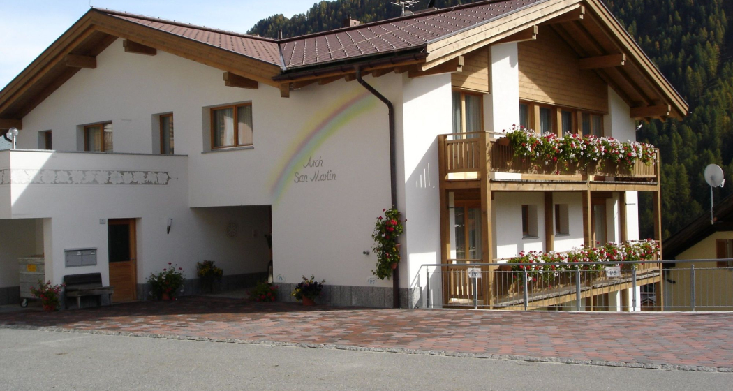 Arch San Martin (hs_img_68030) Arch San Martin (hs_img_68030)