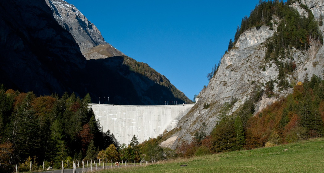 Staumauer im Calfeisental