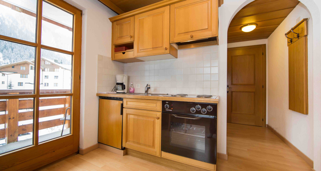 Wohnraum mit Küchenzeile