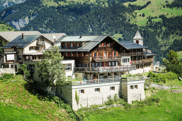 E-Bike Ladestation, Hotel Capricorns, Wergenstein (nsp_img_a035823)
