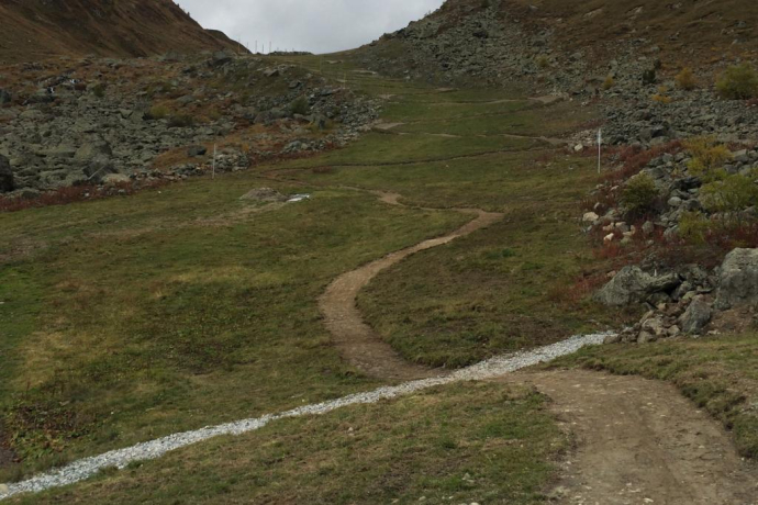 Duty Free Ride Laret-Samnaun [SwissMobility no. 697] (oua_13719239_image)