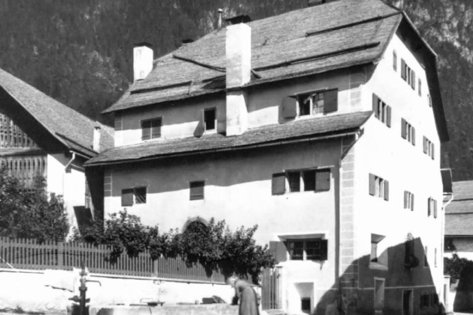 La Maison Lorenz en 1897. La Maison Lorenz en 1897.