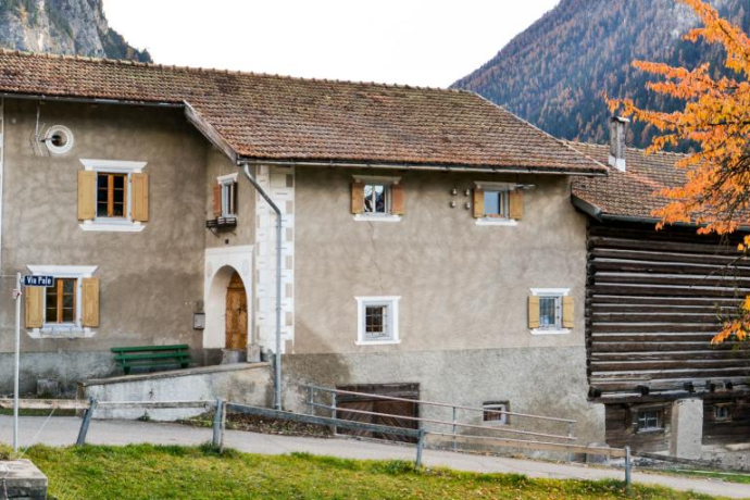 Haus Pol Andrea est en grande partie une maison classique de l’Engadine. Haus Pol Andrea est en grande partie une maison classique de l’Engadine.