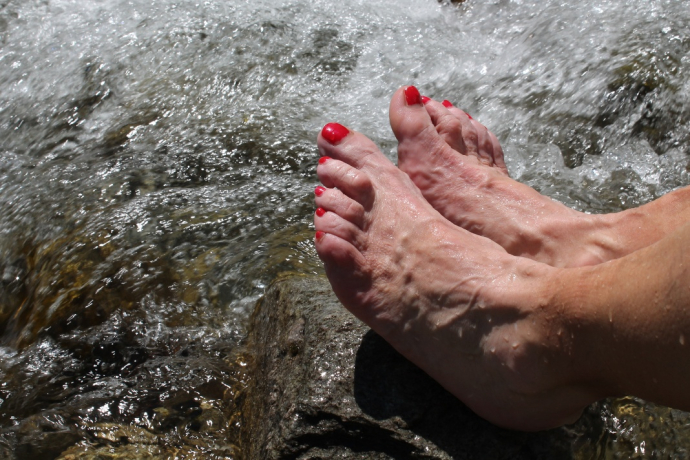 Frisches Wasser für die müden Füsse