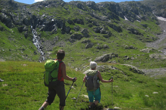 Vor dem Aufstieg zu den Laiets