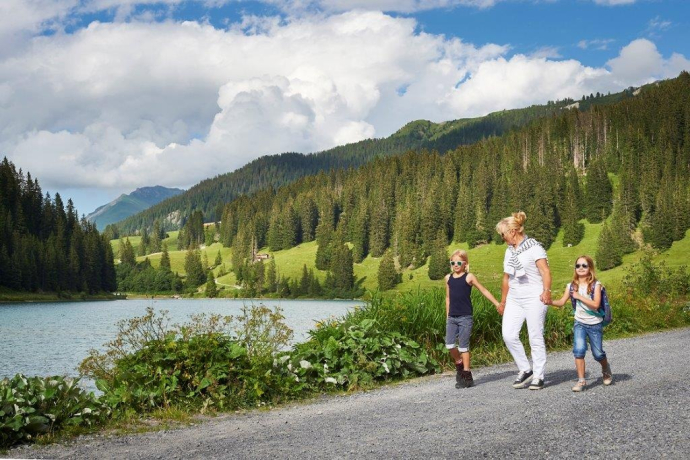 Spazieren am Stausee