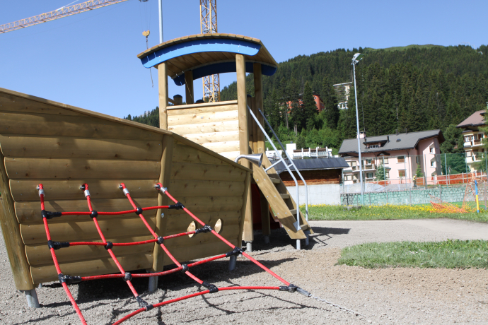 Das Schiff auf dem Spielplatz Ochsenbühl