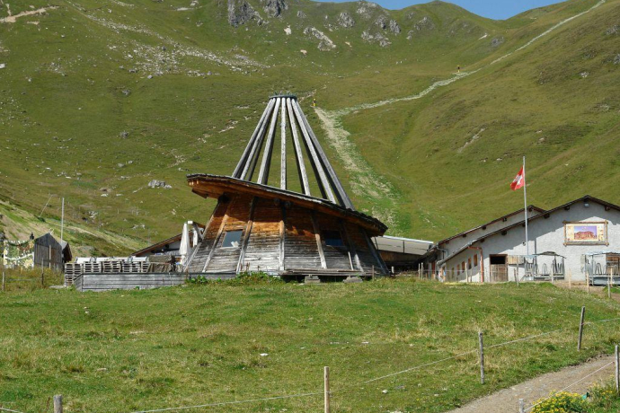 Das Munggaloch bei der Carmennahütte