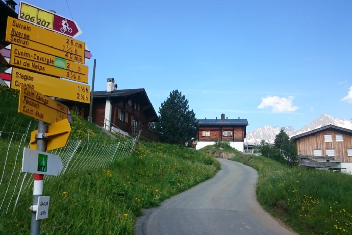 Abzweigung in Cavorgia nach Stagias