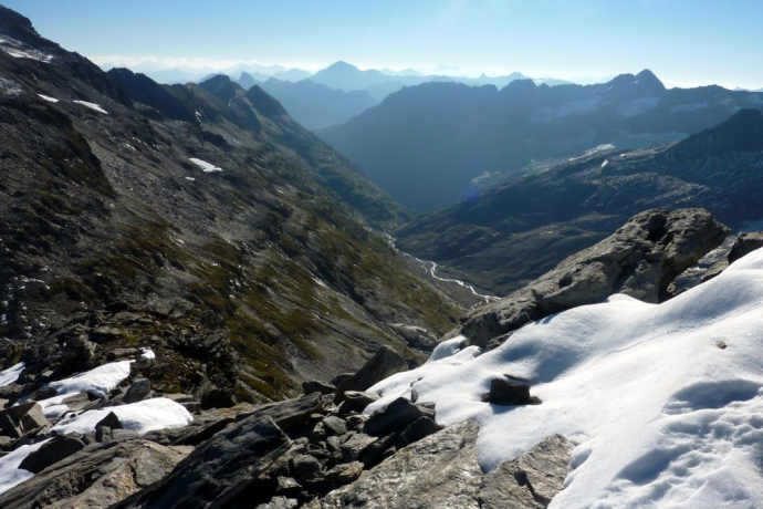 Blick zum noch jungen Hinterrhein